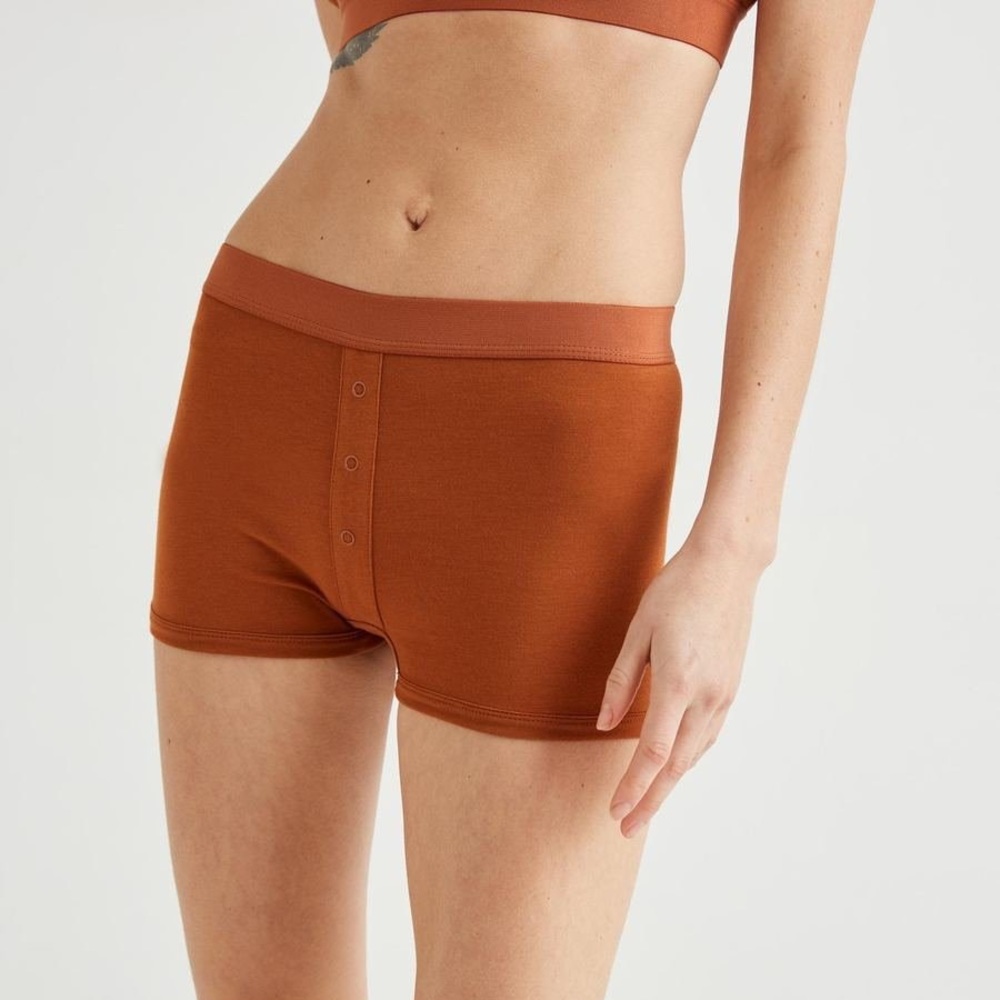 Richer poorer femme boxer tobacco